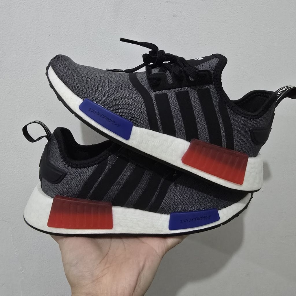 Jual Jual Sepatu Sneakers Adidas NMD R1 Core Black HQ4452 Size EU 37 1/3 |  Shopee Indonesia