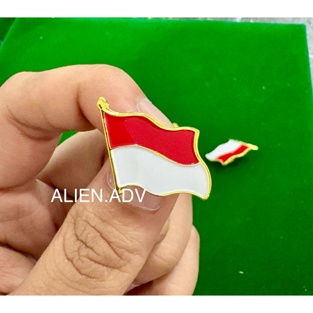 Jual Pin Bendera Merah Putih Pin Bendera Berkibar Merah Putih Pin ...