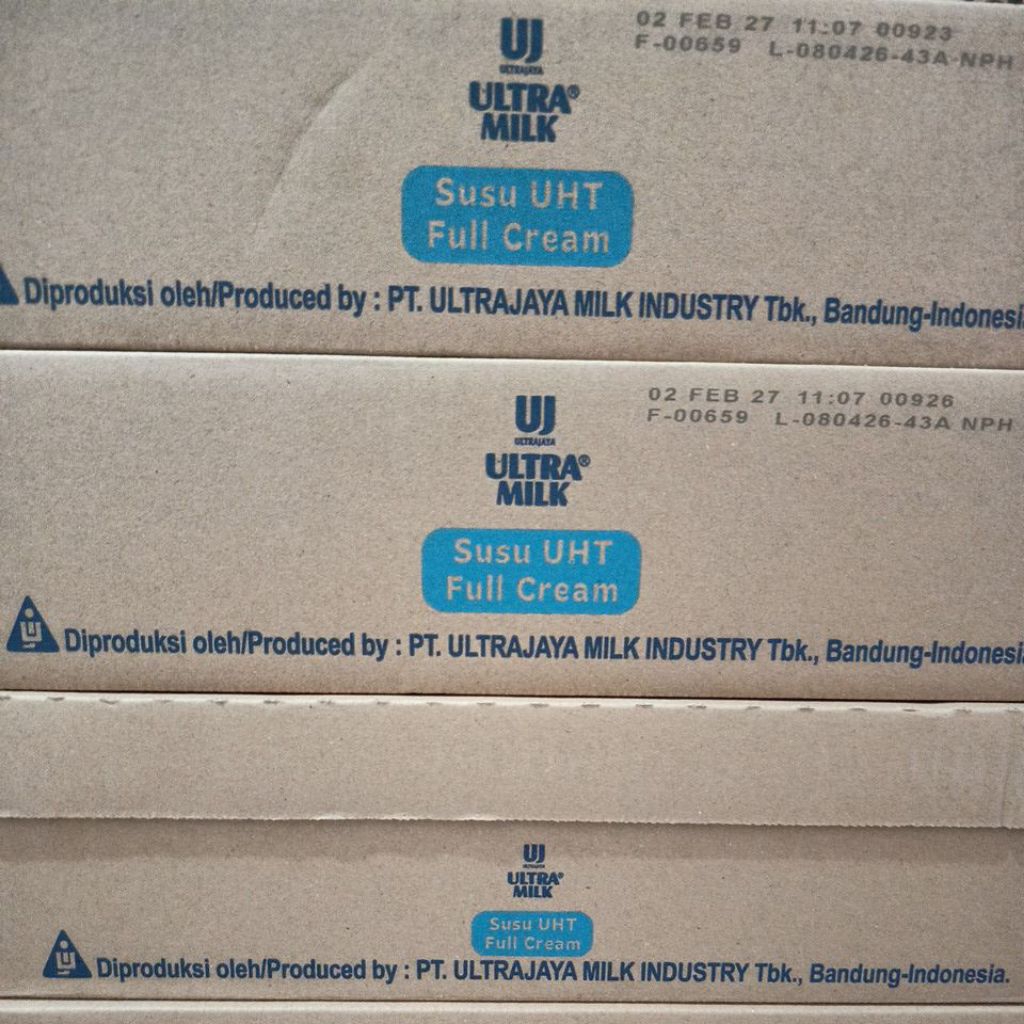 Jual Susu Ultra Milk UHT Full Cream 125ml - 40 Kotak/pak | Shopee Indonesia