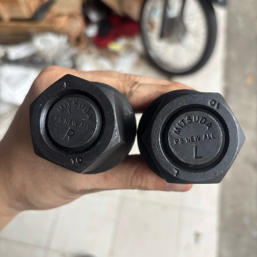 Jual Baut Roda Belakang Canter Modif PnP Mur Besar Model Volvo Mitsuda ...