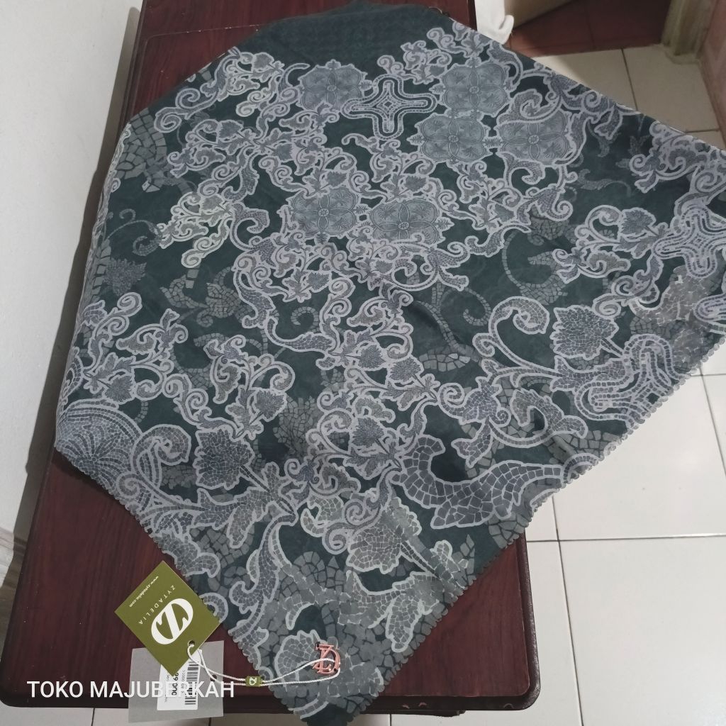 (NEW BOX) Hijab ZYTADELIA Lecube Zinitial Diorama Tou Jaipur Vehicle Monogram Seaborn Mariposa Arabella Floreal Amanjeena Briella Clairy Sad