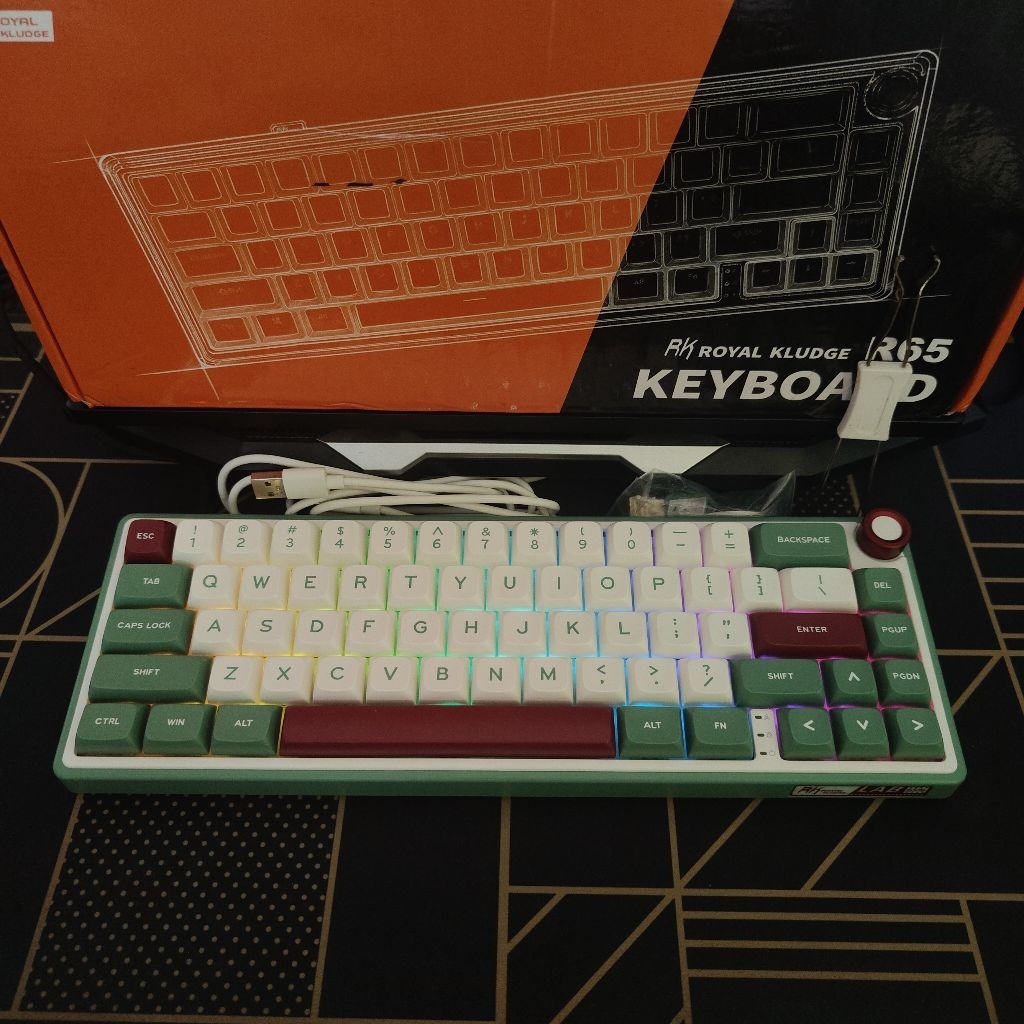 Jual Royal Kludge RK R65 Green 66 key Wired Keyboard - Charteuse Switch ...