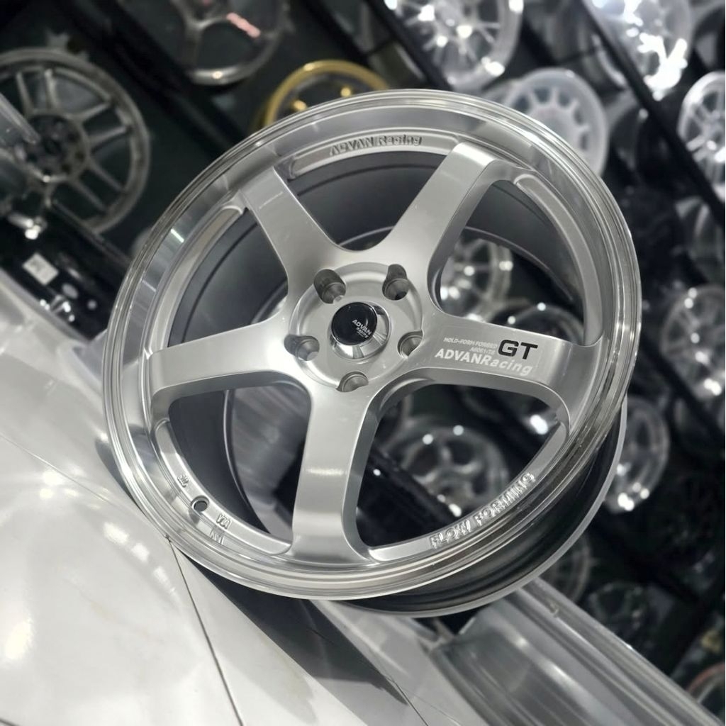 Jual velg racing r18 ADVAN GT FLOW FORMING LEBAR 8,5 ET 22 velg mobil ...