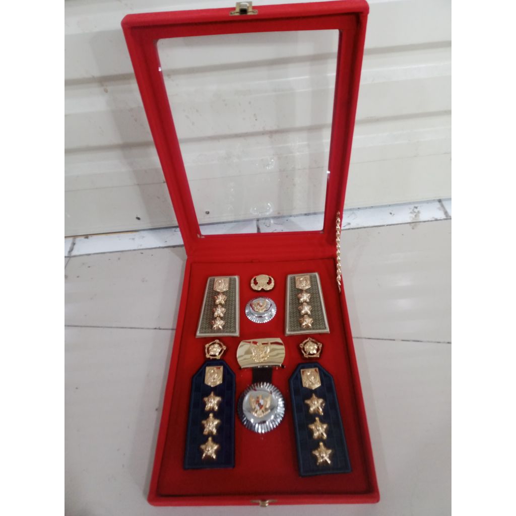 Jual 1 set pangkat CAMAT, ( pangkat PDH,PDU-tanda jabatan PDH,PDU-pin ...