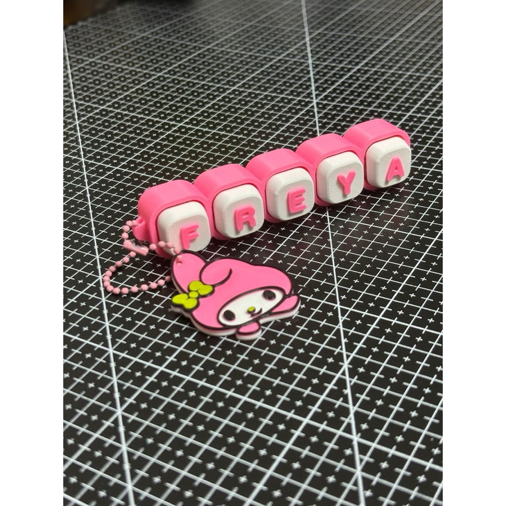Jual Gantungan Kunci Nama & Karakter Custom Aesthetic | Keychain Fidget ...