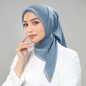Hijaberies Paris Basic Japan (Hijab Segiempat Paris Neci)