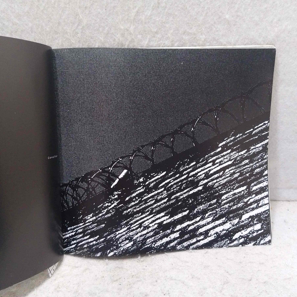 Jual Buku Setetes Seni dari Balik Terali - A Drop of Art from Behind ...