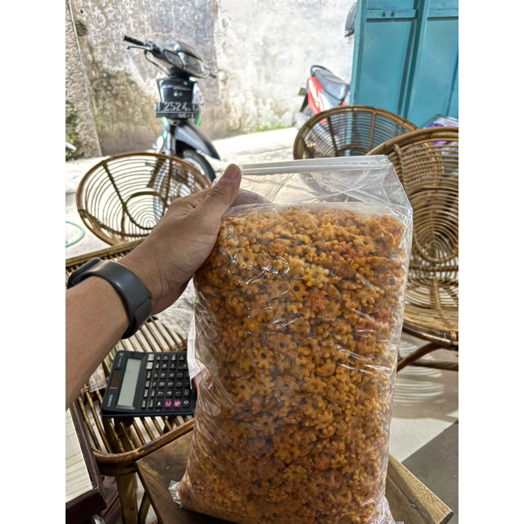 Jual snack sakura pilus ribut warna warni 1kg | Shopee Indonesia