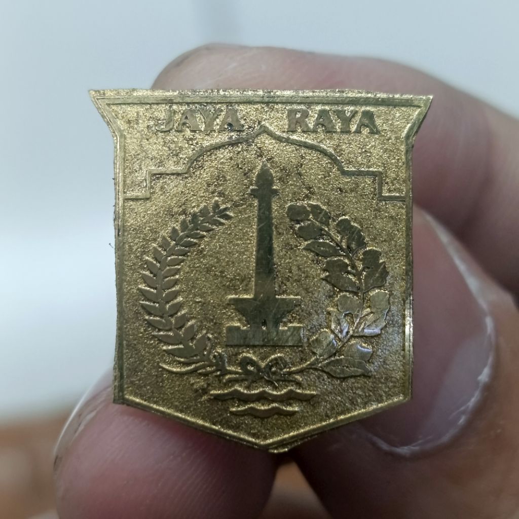 Jual pin mut DKI JAKARTA ukuran 2cm kuningan eching disepuh emas paku ...