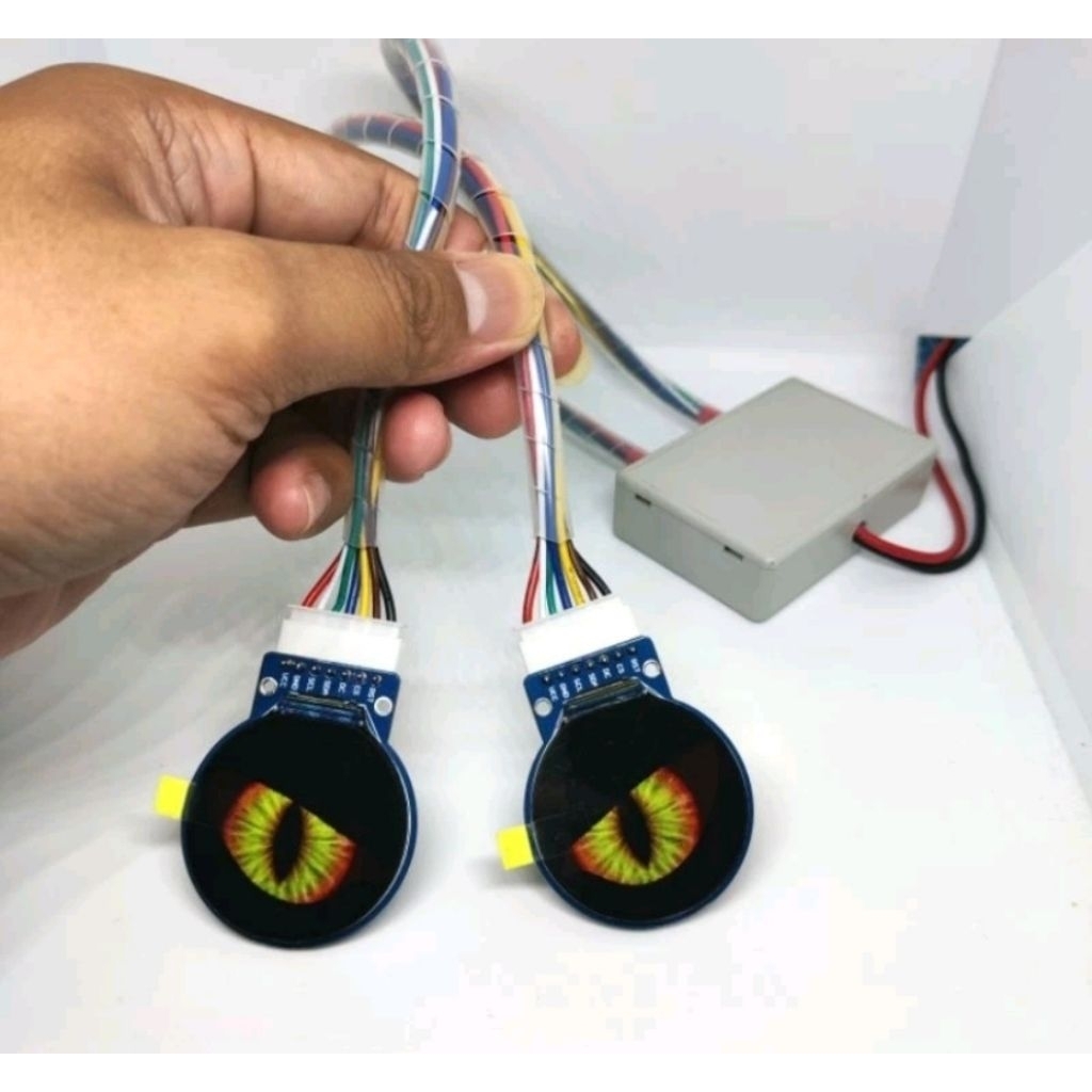 Jual Animasi mata bergerak lcd tft 1,28inch lampu biled - Display ...