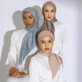 Lozy Hijab Theya Voal Square (Hijab Segiempat Bahan Voal Premium)