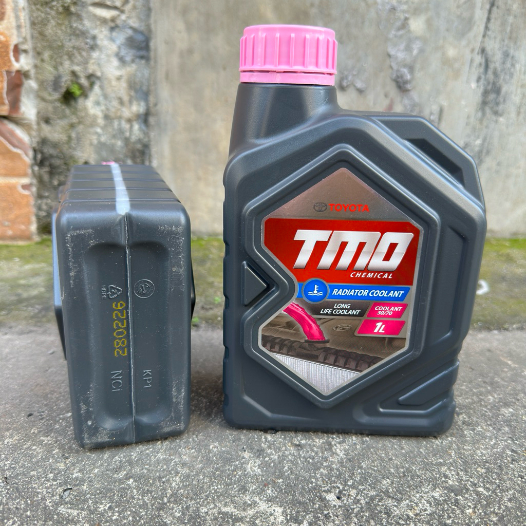 Jual TMO Air Radiator Coolant Toyota ORIGINAL Super Long Life Coolant ...