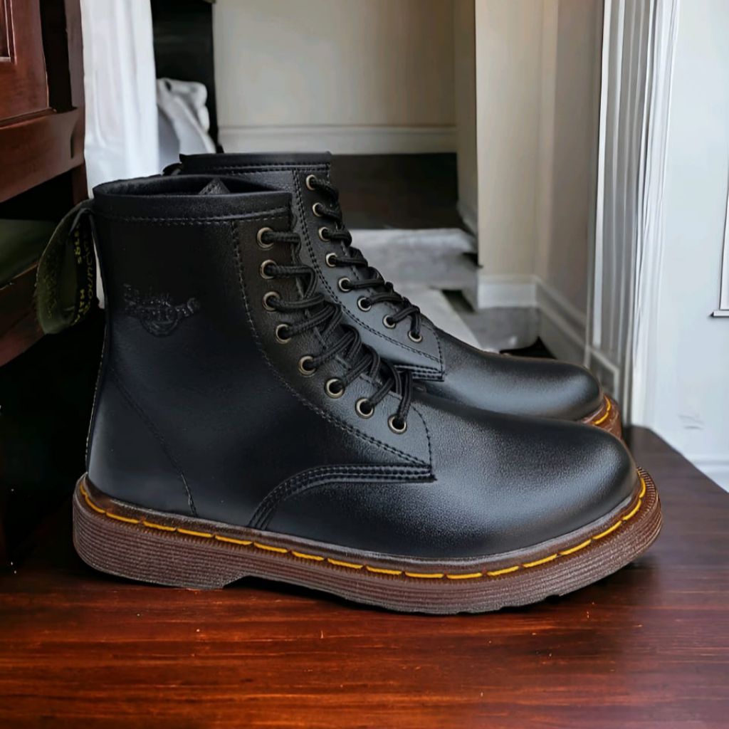Jual SEPATU model DOCMART 8 hole Pria wanit(unisex)sepatu boots tinggi ...