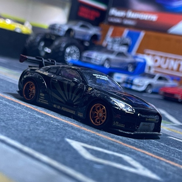 Jual Mini GT 5 LB Works Nissan GTR R35 Liberty Walk LBWK - Black