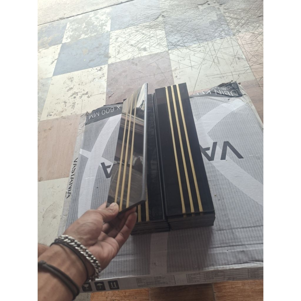 Jual list plin granit kramik 10x60 10x50 hitam polos stepnosing ...