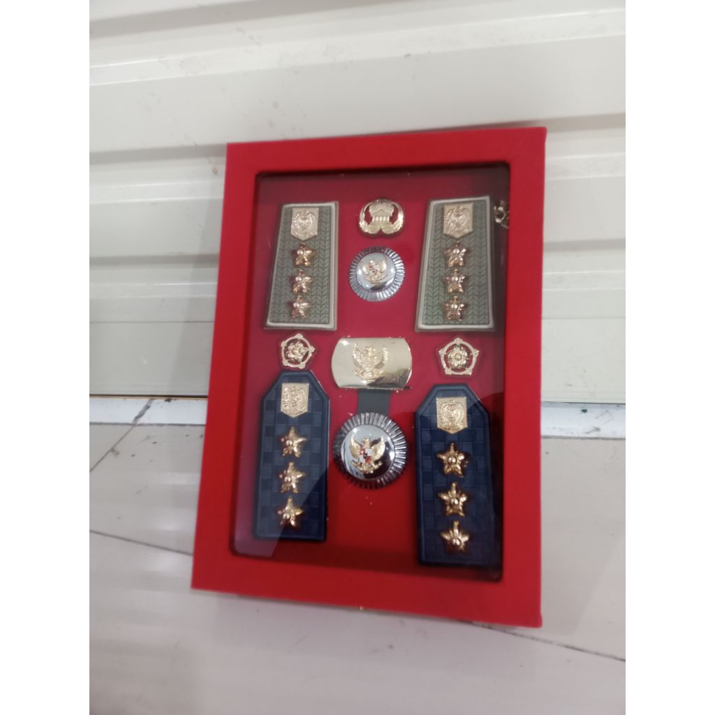 Jual 1 set pangkat CAMAT, ( pangkat PDH,PDU-tanda jabatan PDH,PDU-pin ...