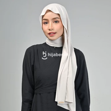 FREE SCRUNCHIE Hijaberies Kesa Pashmina Kaos (Pashmina Bahan Rayon Spandex Dan Tencel Modal)
