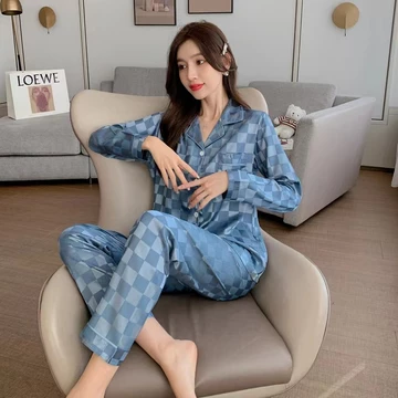 Setelan Lengan Panjang Kotak Satin Premium Piyama Wanita