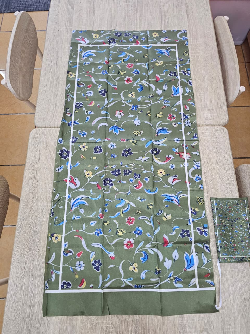 Jual Sajadah Travel Motif Raudah Elegan, Ringan, dan Anti Air | Shopee ...