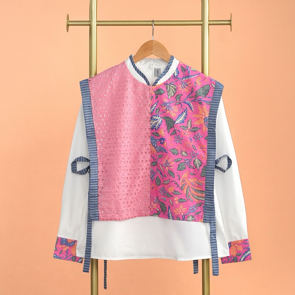Atasan Wanita Batik Kirana A1154 Putih Katun 3XL