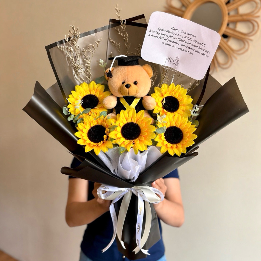 Jual [READY] Buket Bunga Wisuda Graduation Bouquet Flower Bucket Hadiah ...