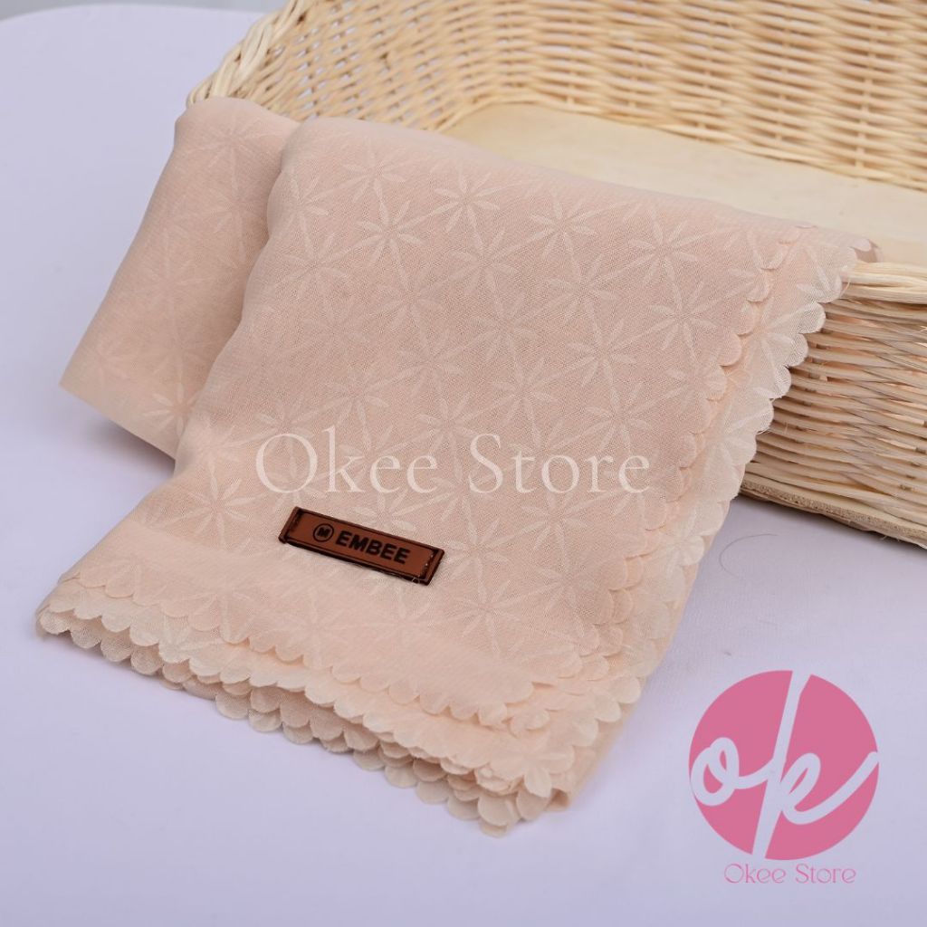 HIJAB EMBOS MOTIF  / BELLA SQUARE EMBOS / KERUDUNG EMBOS MOTIF BINTANG BAHAN POLLYCOTTON