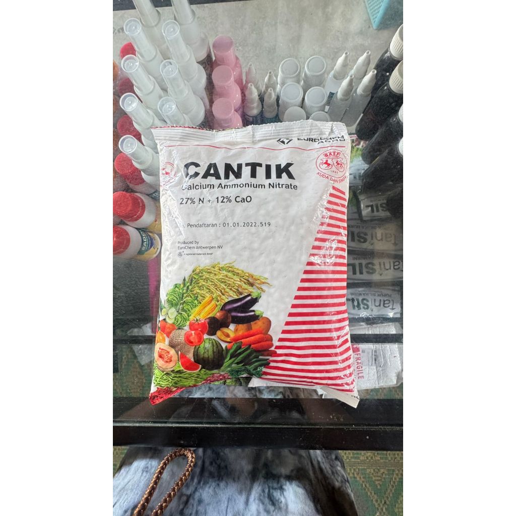 Pupuk CANTIK 1KG Pupuk CANTIK 100gr Untuk Tanaman Subur Pupuk Tanaman Repack Pupuk Cantik