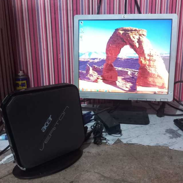 Mini PC Acer + Monitor 17in Kotak. intel atom, Ram 2GB, HDD 320GB port Vga, Port Lan,USB, Wifi. cocok untuk kasir