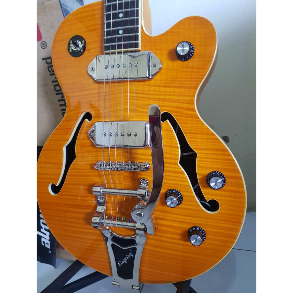 Jual GITAR Epiphone Wildkat in Antique Natural - FLAME MAPLE TOP