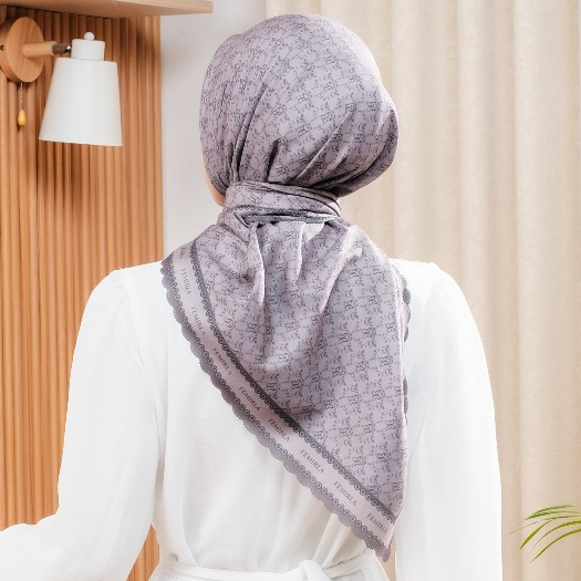 Femirla Arunika Series Hijab Segi Empat Voal Ultrafine Premium 115x115 Cm DIY Bag Eksklusif