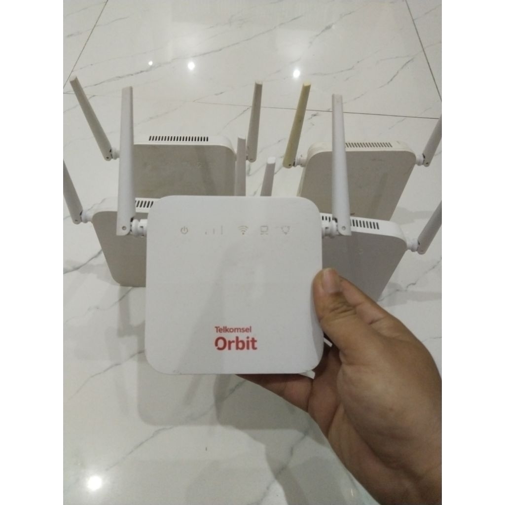 Modem wifi Rooter Orbit G1 khusus untuk semua kartu Telkomsel 200 Mbps