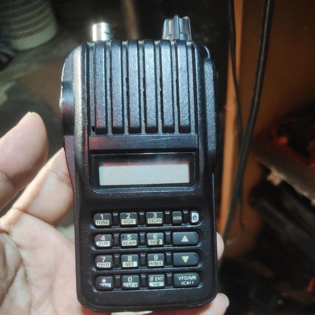 Jual ICOM IC V80 ORIGINAL JAPAN HT ICOM IC-V80 RADIO KOMUNIKASI VHF ...