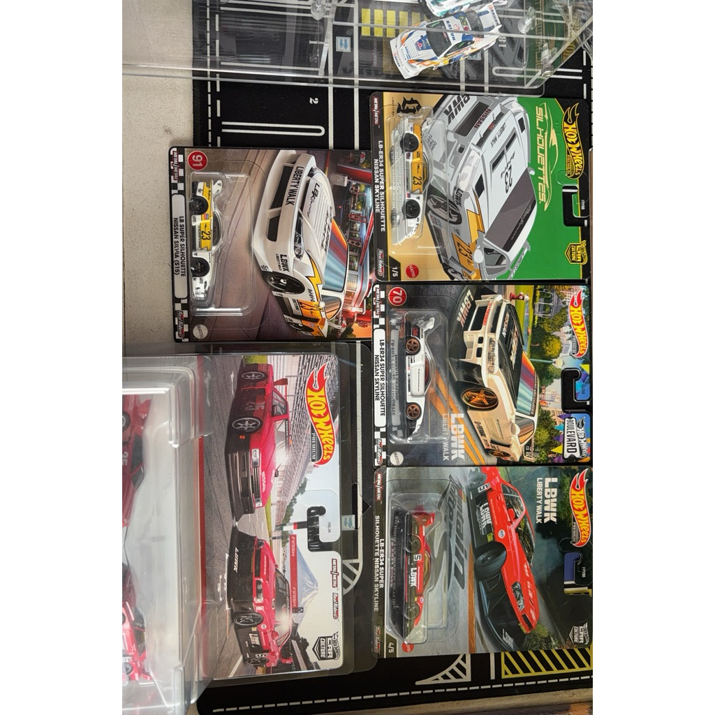 Jual hot wheels premium lbwk r34 & s15 (5 pcs) | Shopee Indonesia