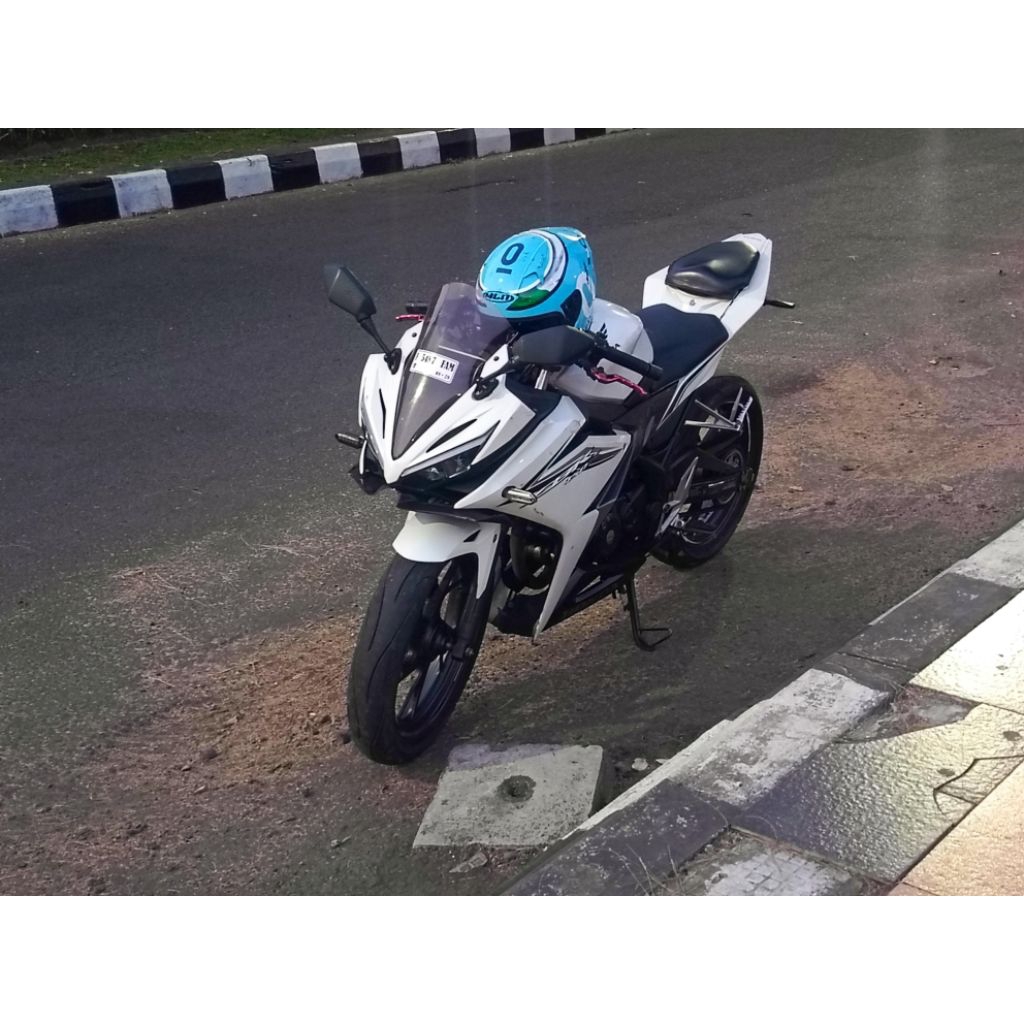 HONDA CBR 150R 2016 NORMAL LENGKAP PAJAK HIDUP