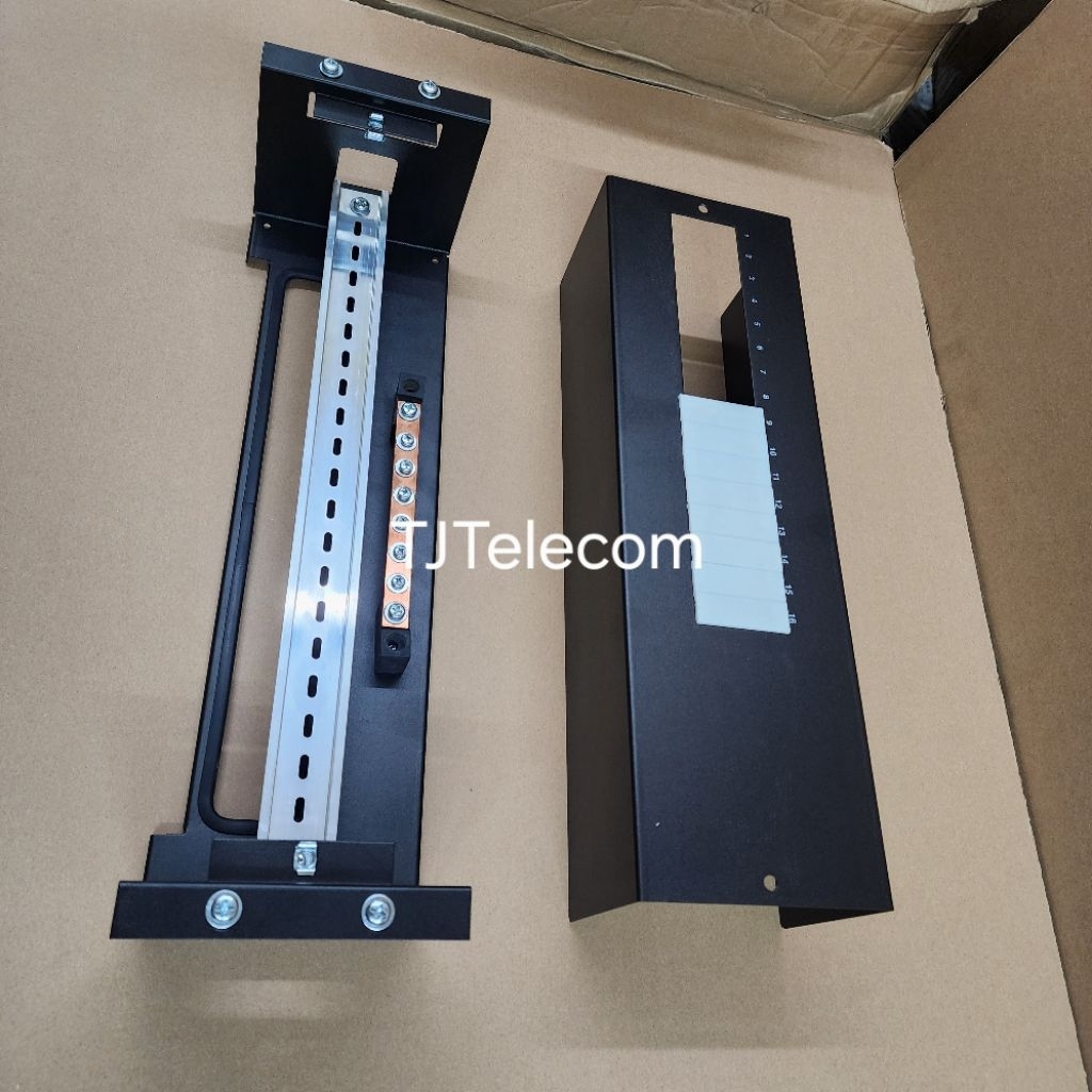 Jual Box DCPDB rack 19inch 16 Lubang MCB / PDU 16 Lubang MCB | Shopee ...