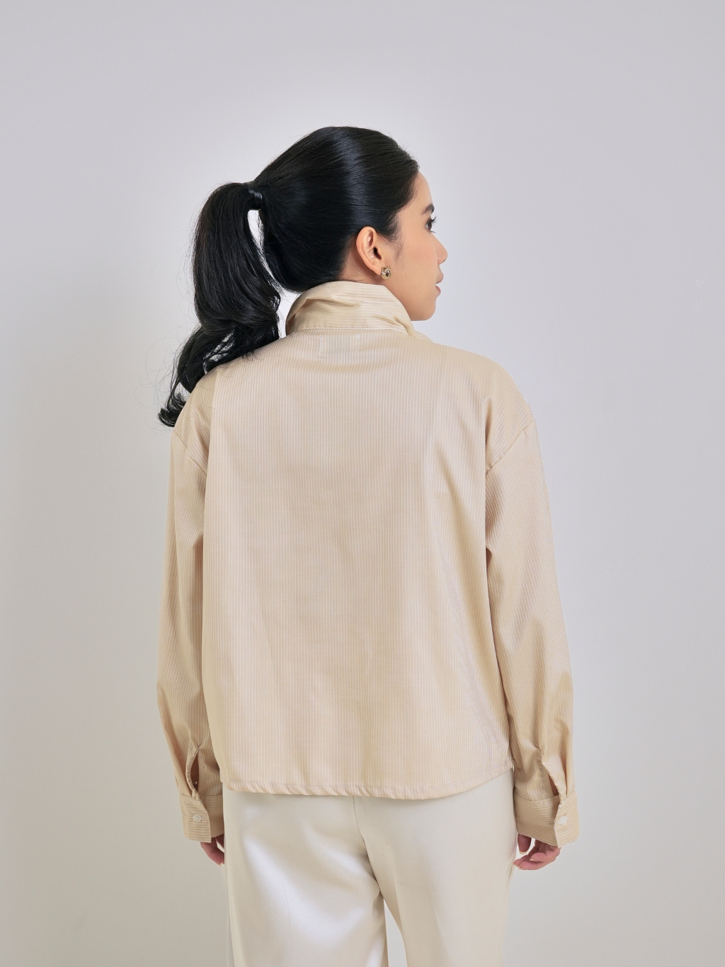 Jual STUDIO TUI - TABITHA SHIRT IN CREAM WHITE | Shopee Indonesia