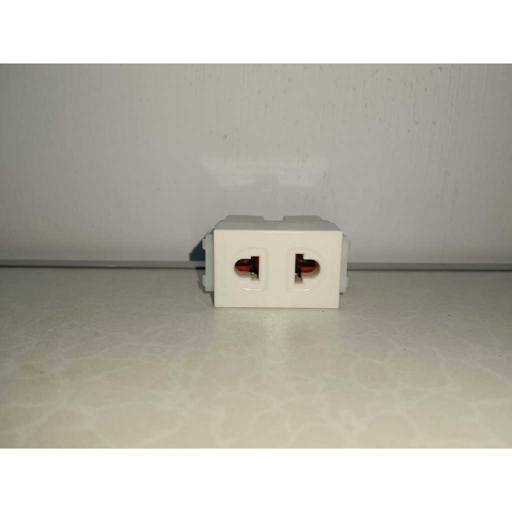 Jual PANASONIC Mata Stop Kontak Universal WEJ10919 Wide Series Putih ...
