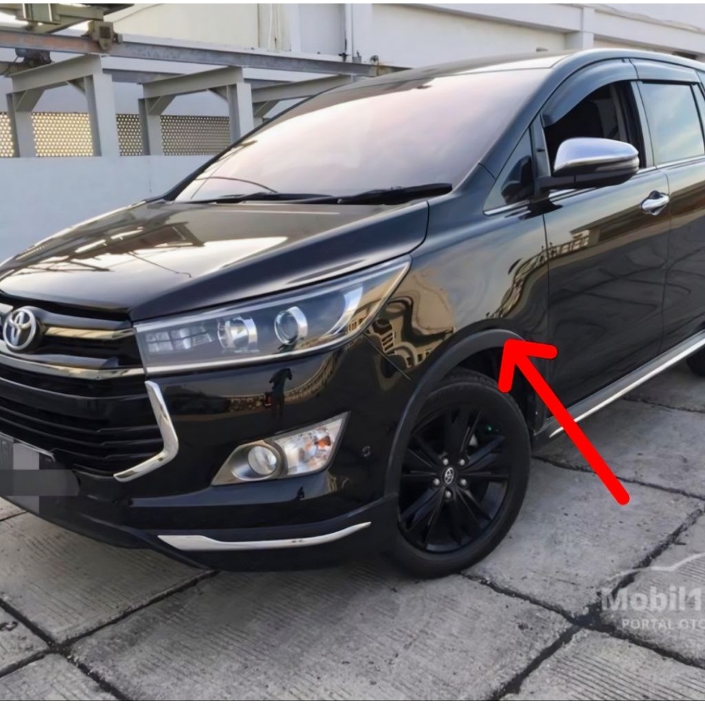 Jual Over fender/spoiler fender depan Innova Reborn Venturer original ...