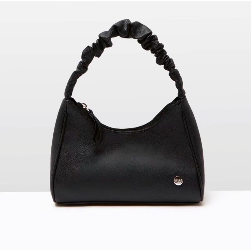 Jual SophieMartin Tas Cangklong - Hitam Handbag preloved murah | Shopee ...