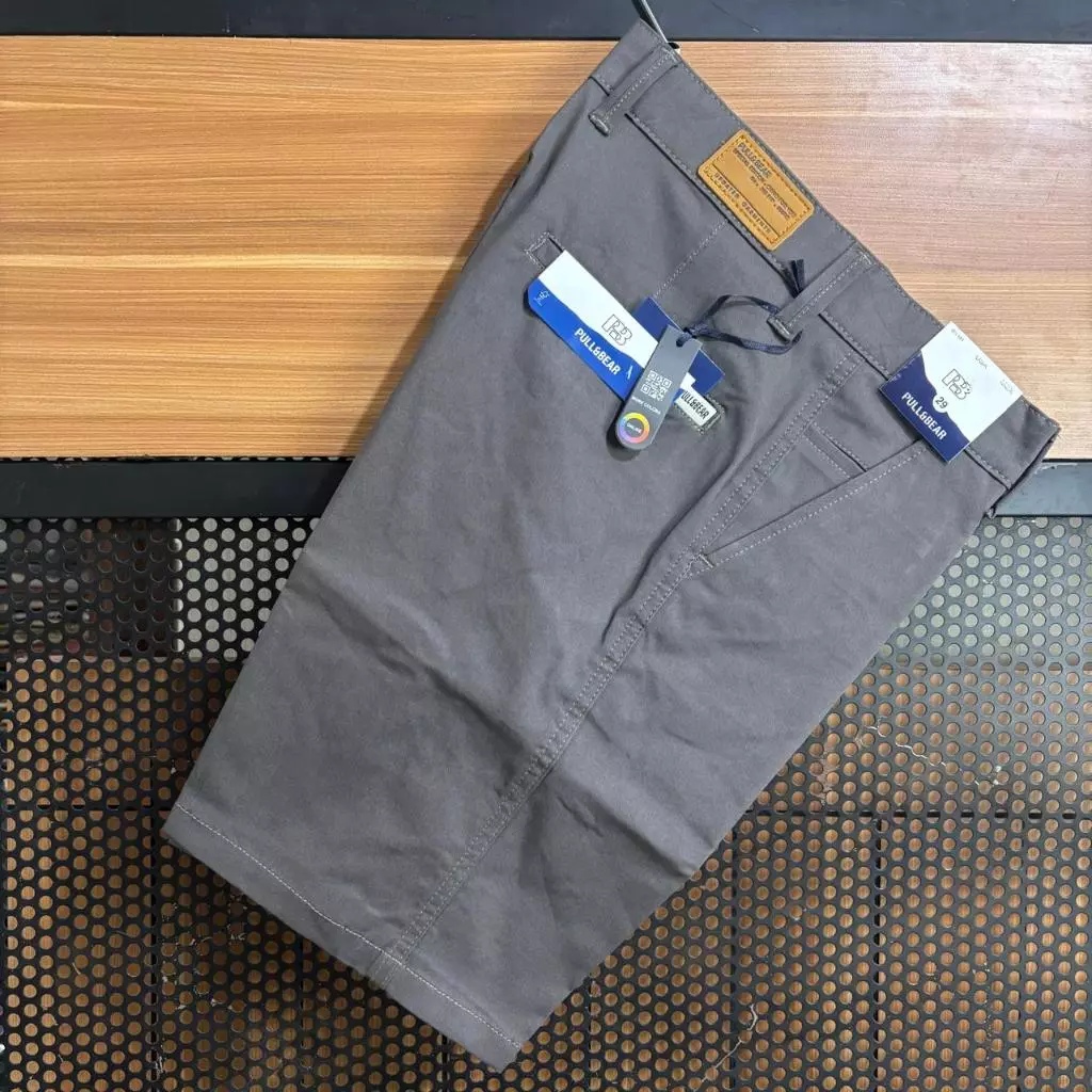 Celana Pendek Pria Chino Slimfit Abu