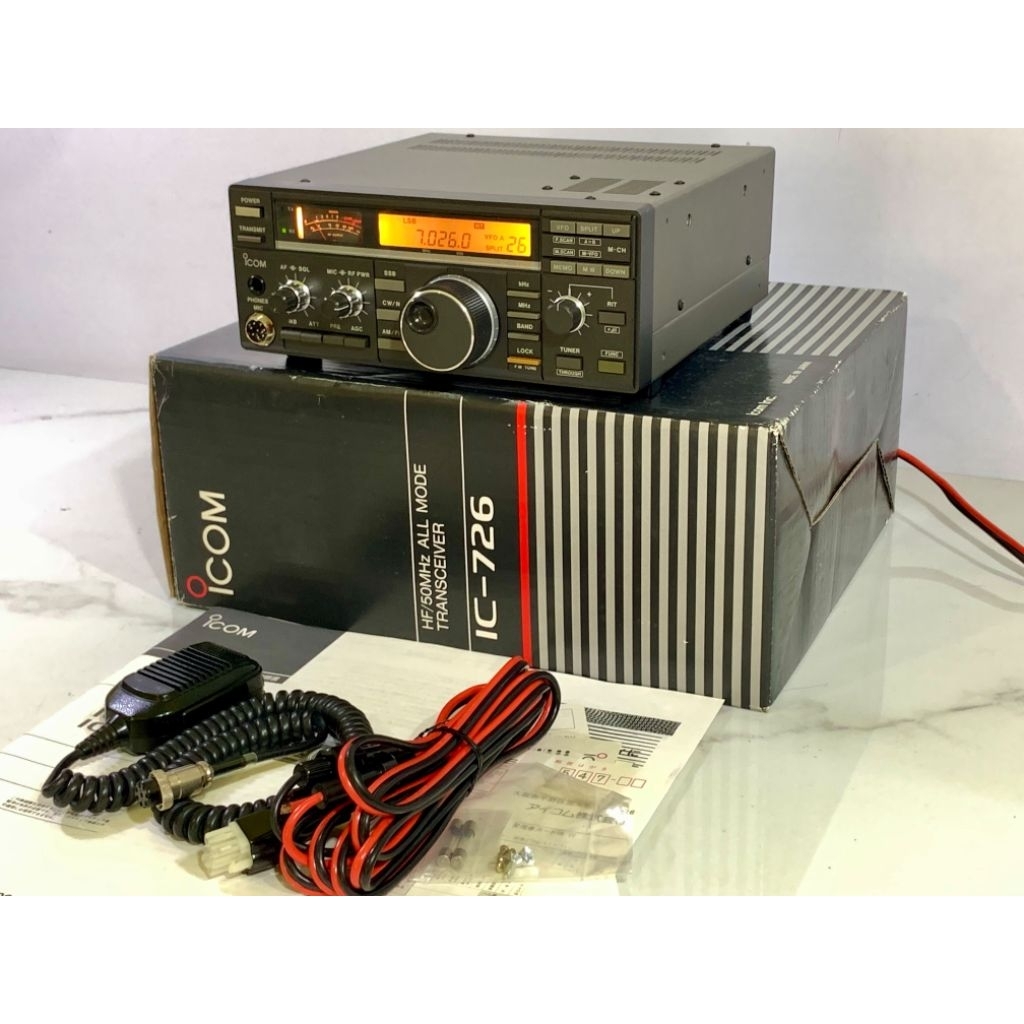 Jual Radio HF Transceiver HF/50Mhz ICOM IC-726 Like New Ex. Japan