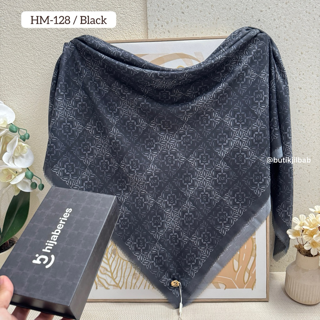 Hijaberies Motif With Box Hijab Segiempat Motif Lasercut Premium