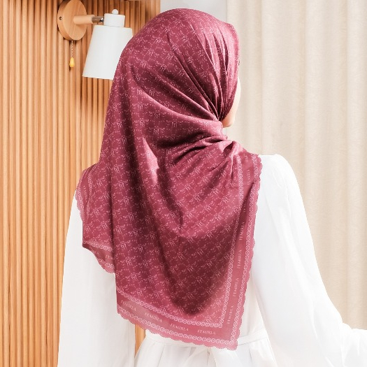 Femirla Arunika Series Hijab Segi Empat Voal Ultrafine Premium 115x115 Cm DIY Bag Eksklusif