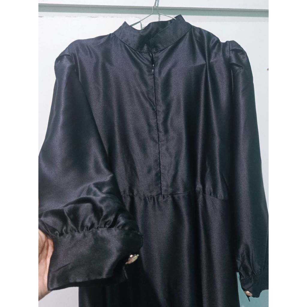 Jual PL Gamis Hitam Satin Wanita Model Payung Elegan Lengan Panjang ...