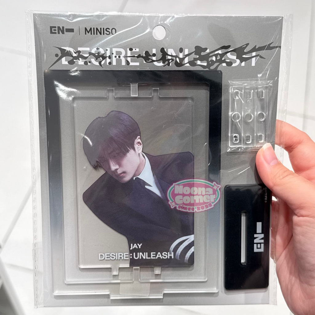 ENHYPEN MINISO 痛バッグ＋フォトカードスタンド セット(ジェイ) Jual Miniso x ENHYPEN ‼️ Acrylic Display Stand Enhypen Member