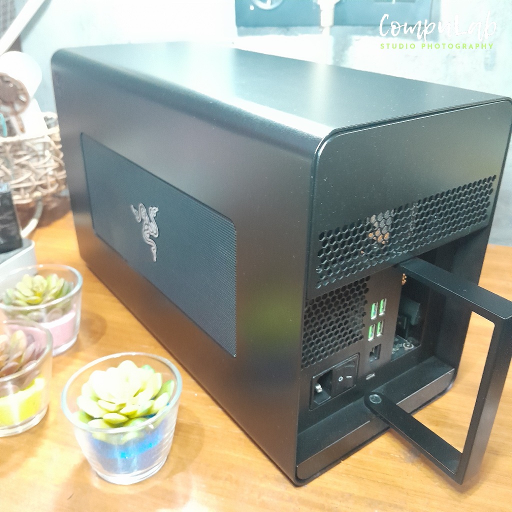 Jual Razer Core X CHROMA eGPU - GPU External TB3/4 | Shopee Indonesia