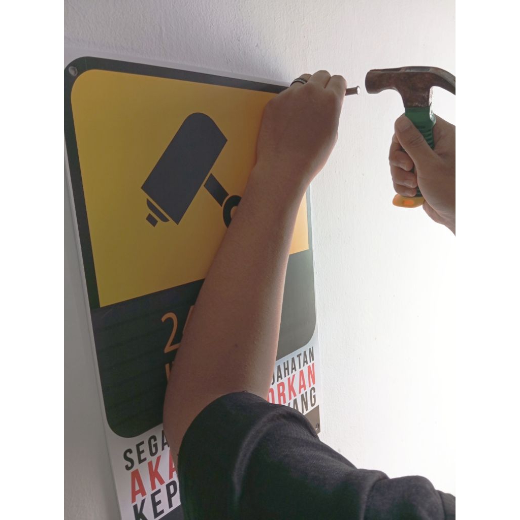 Jual Sign board Plang PVC marka rambu 47x31cm JALUR EVAKUASI KANAN ...
