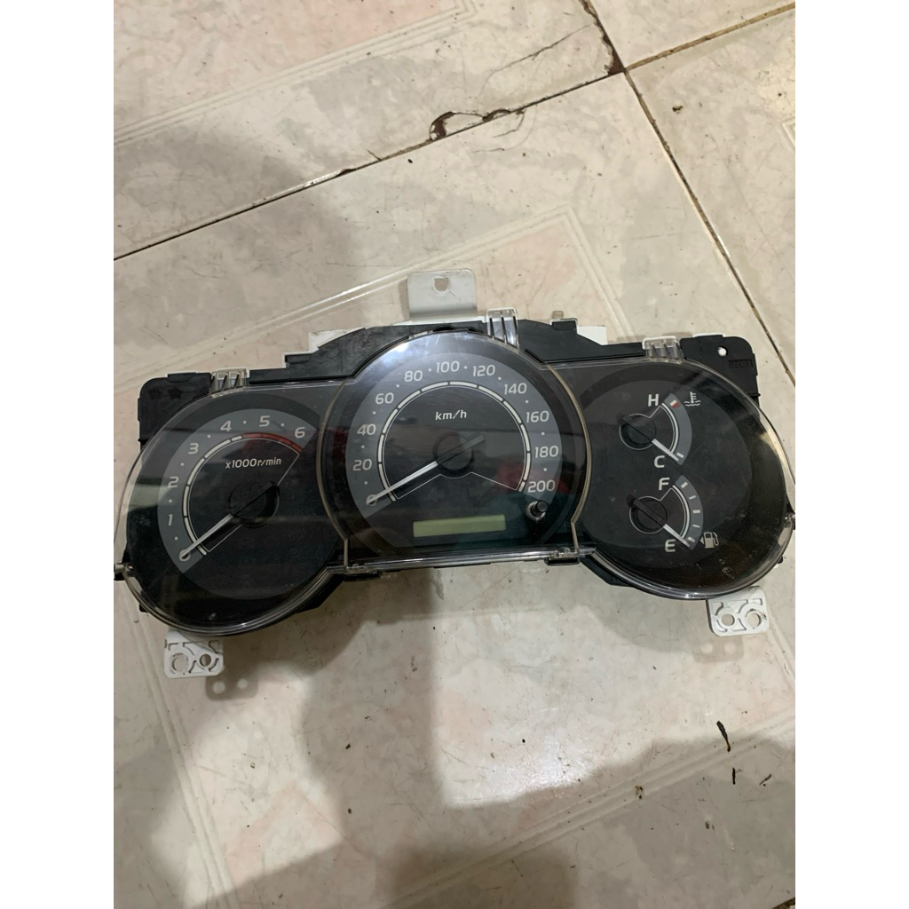 Jual speedometer hilux speedo meter hilux DIESEL 4x4 ORIGINAL COPOTAN ...