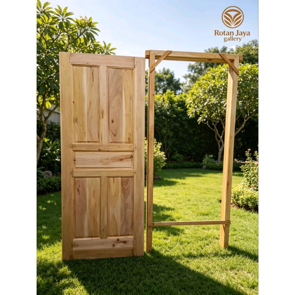 satu set .kusen pintu + daun pintu kamar.