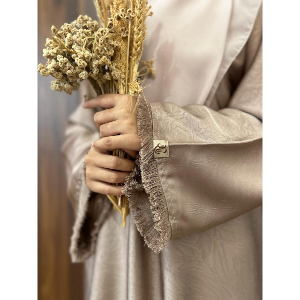 Ufaira Olshop~Abaya Gamis Rania, Simple Mewah Elegan~ Bahan Golden Crush~New Collection
